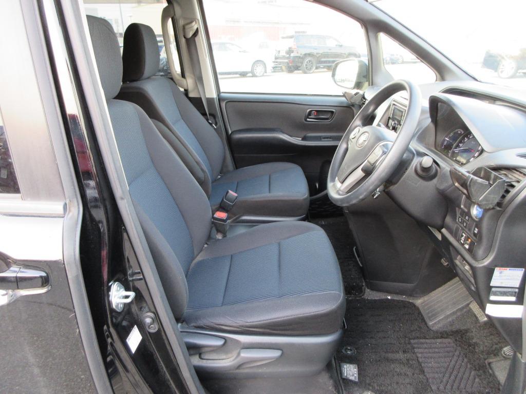 TOYOTA NOAH 2020 HYBRID X PKG