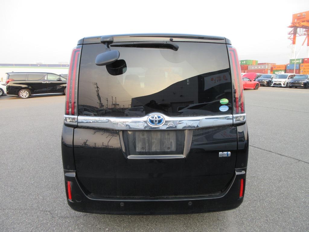 TOYOTA NOAH 2020 HYBRID X PKG