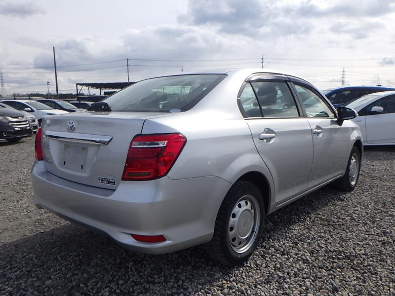 Toyota Corolla Axio Ex-Pkg / Silver / 2020