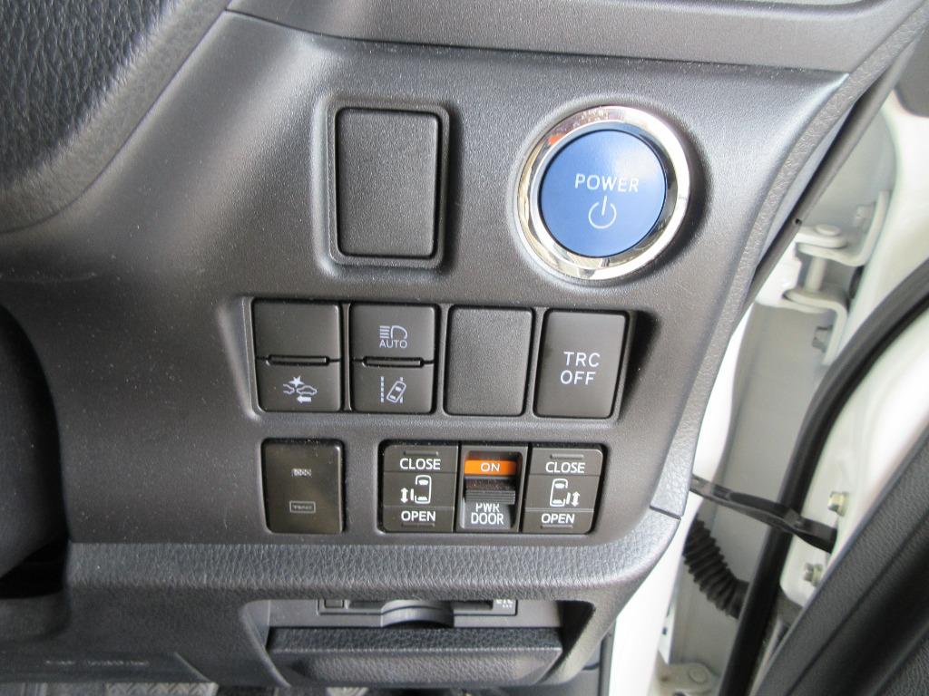 2021 Toyota Noah Hybrid X Pkg