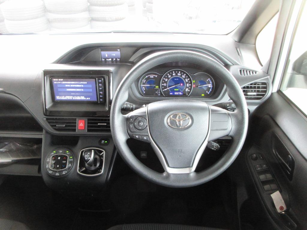 2021 Toyota Noah Hybrid X Pkg