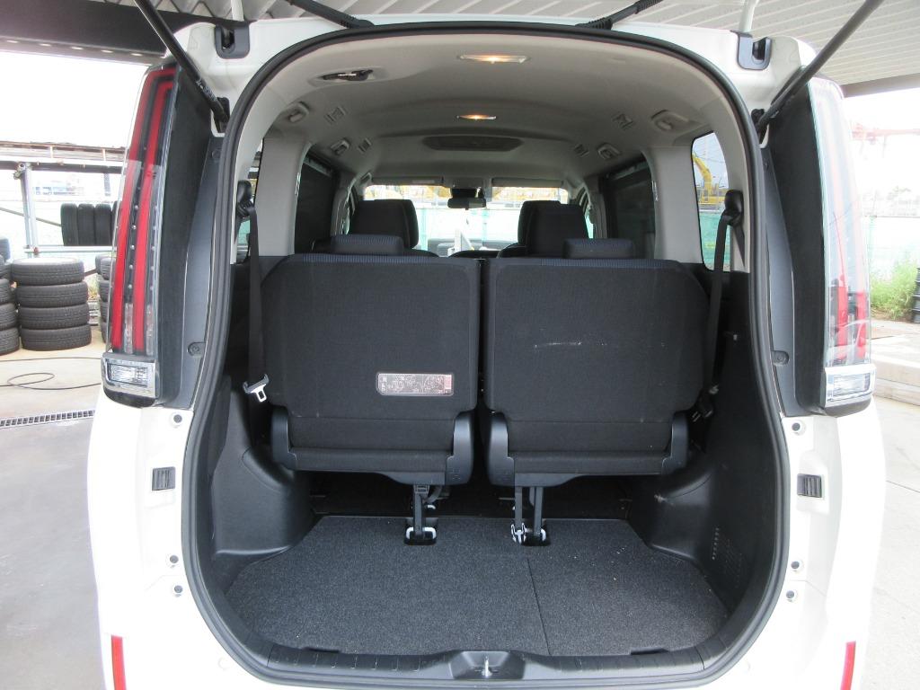 2021 Toyota Noah Hybrid X Pkg