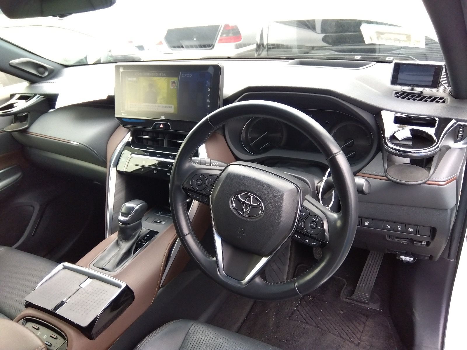 TOYOTA HARRIER Z LEATHER PACKAGE