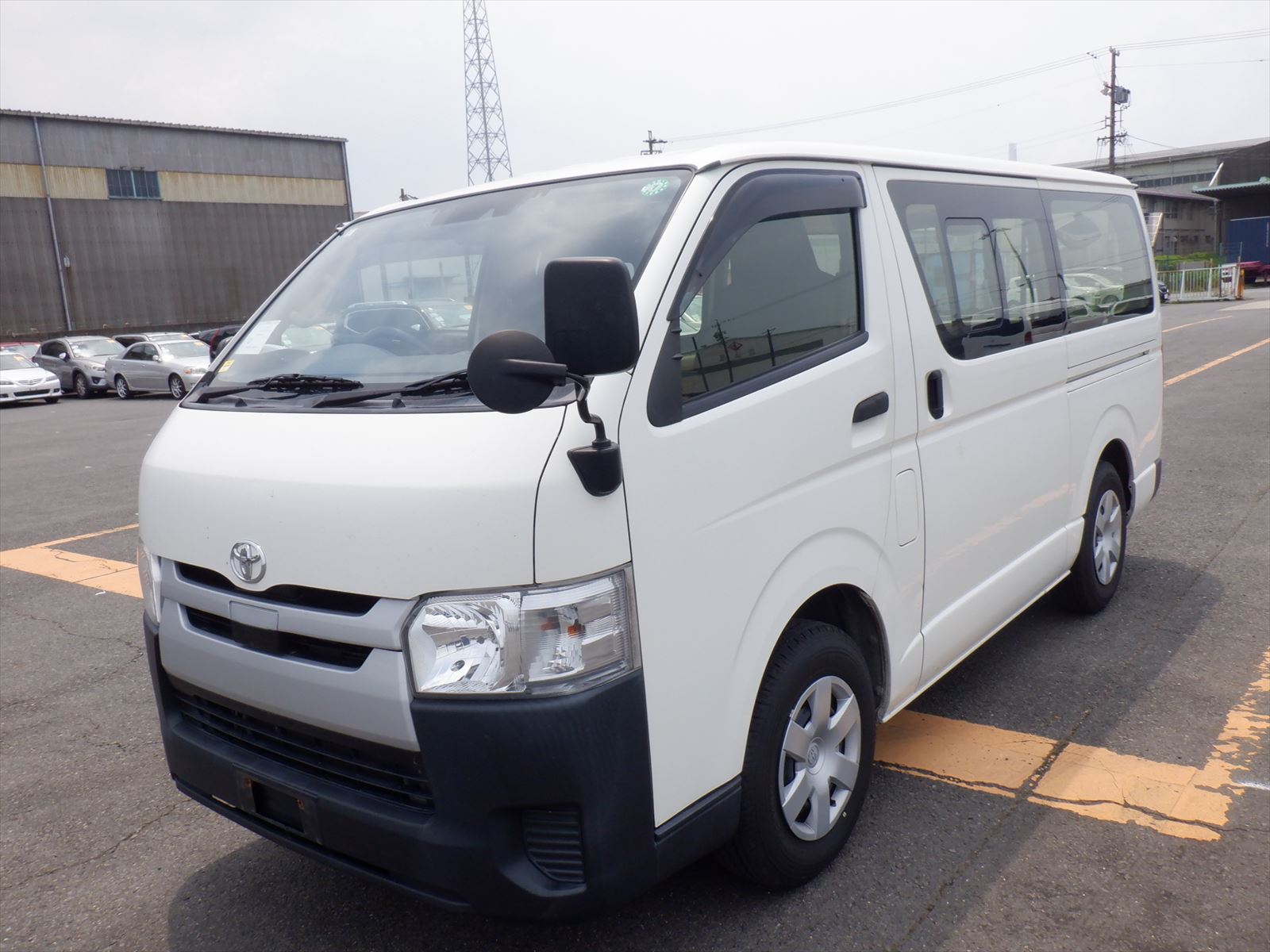 TOYOTA HIACE DX-HALF SEELING