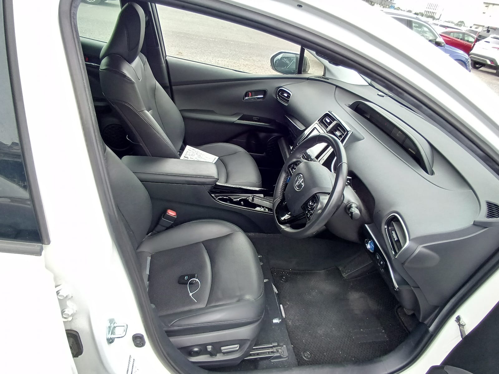 TOYOTA PRIUS HYBRID  A PREMIUM