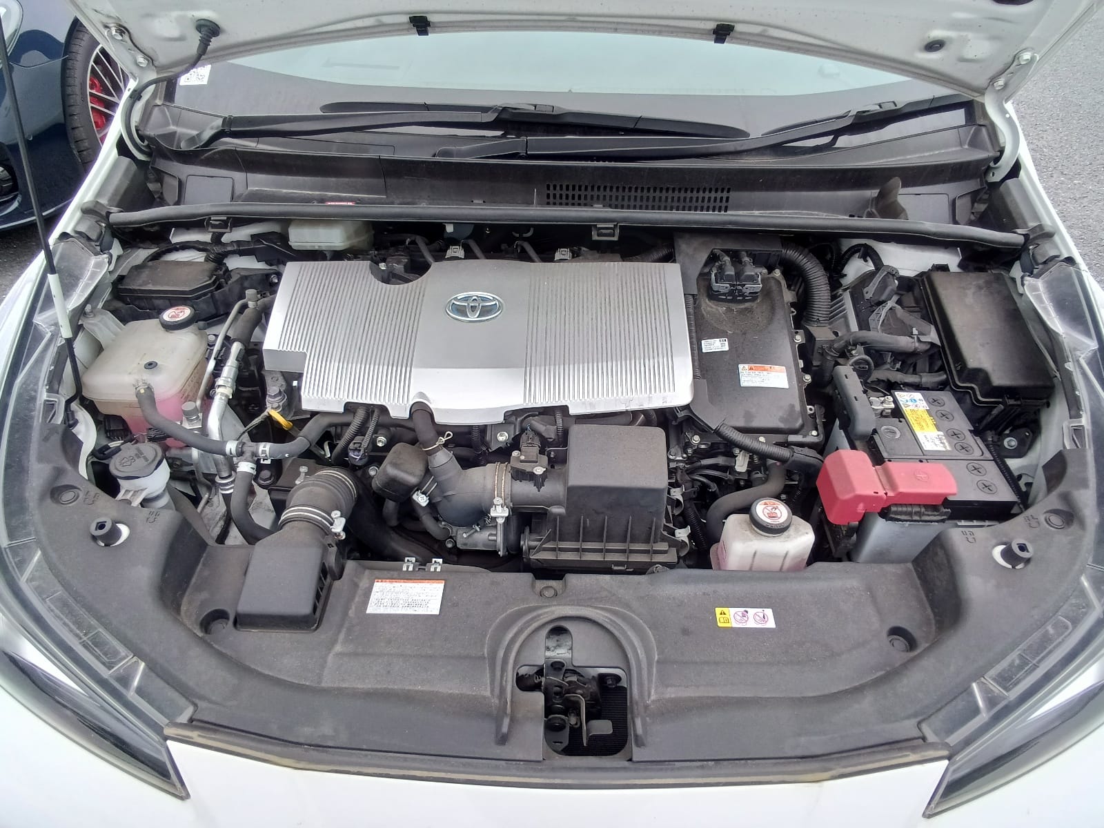 TOYOTA PRIUS HYBRID  A PREMIUM