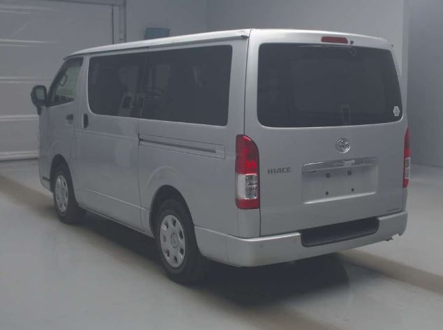 TOYOTA HIACE GL HID-LTD PACKAGE
