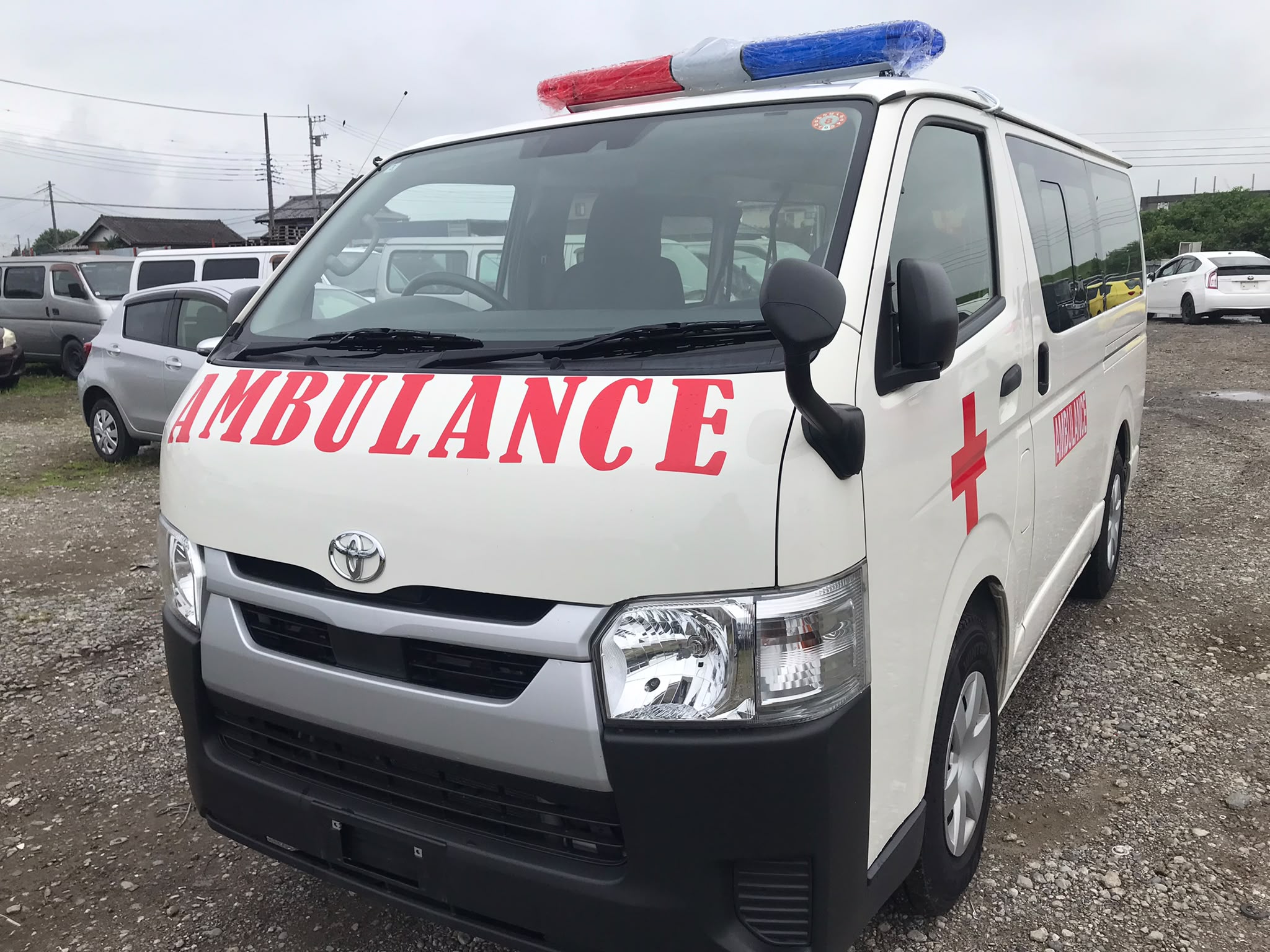 TOYOTA HIACE AMBULANCE GL PACKAGE