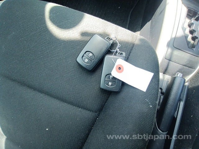 Toyota Corolla Fielder Hybrid Ex Package